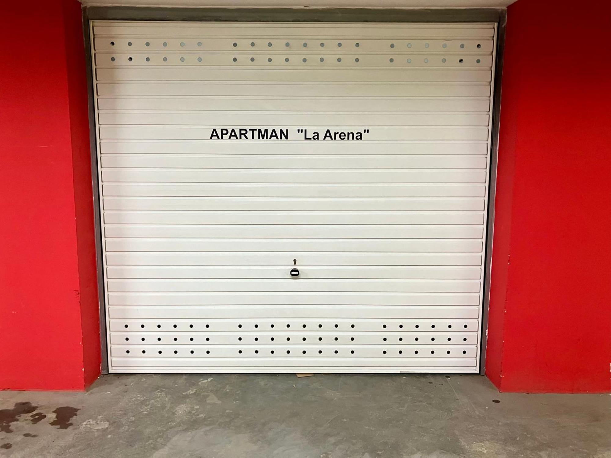 Delux Apartment La Arena With Private Garage Zagreb Exterior photo